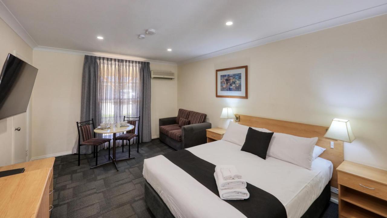 Bushman'S Motor Inn Parkes Zewnętrze zdjęcie