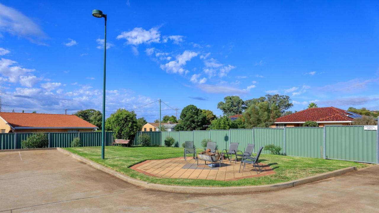 Bushman'S Motor Inn Parkes Zewnętrze zdjęcie